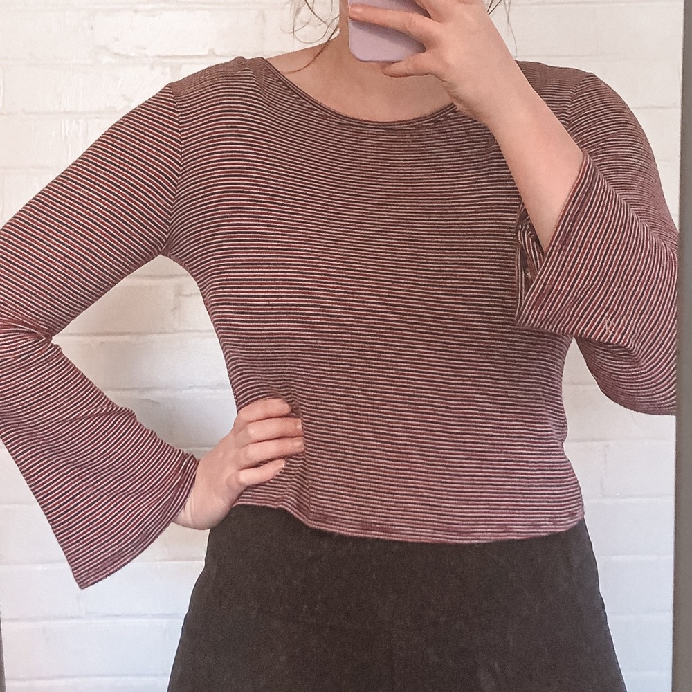 Fun striped long sleeve teeshirt with flowy sleeves. Super soft fabric.